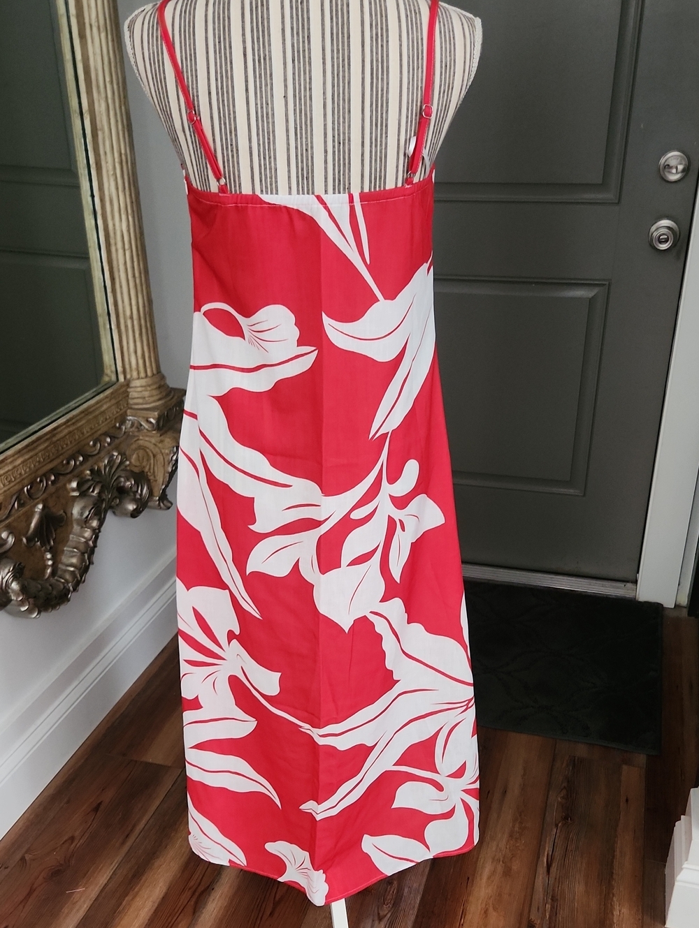 Commense Red & White Leaf Printed Longline Cami Top - Picture 8 of 10